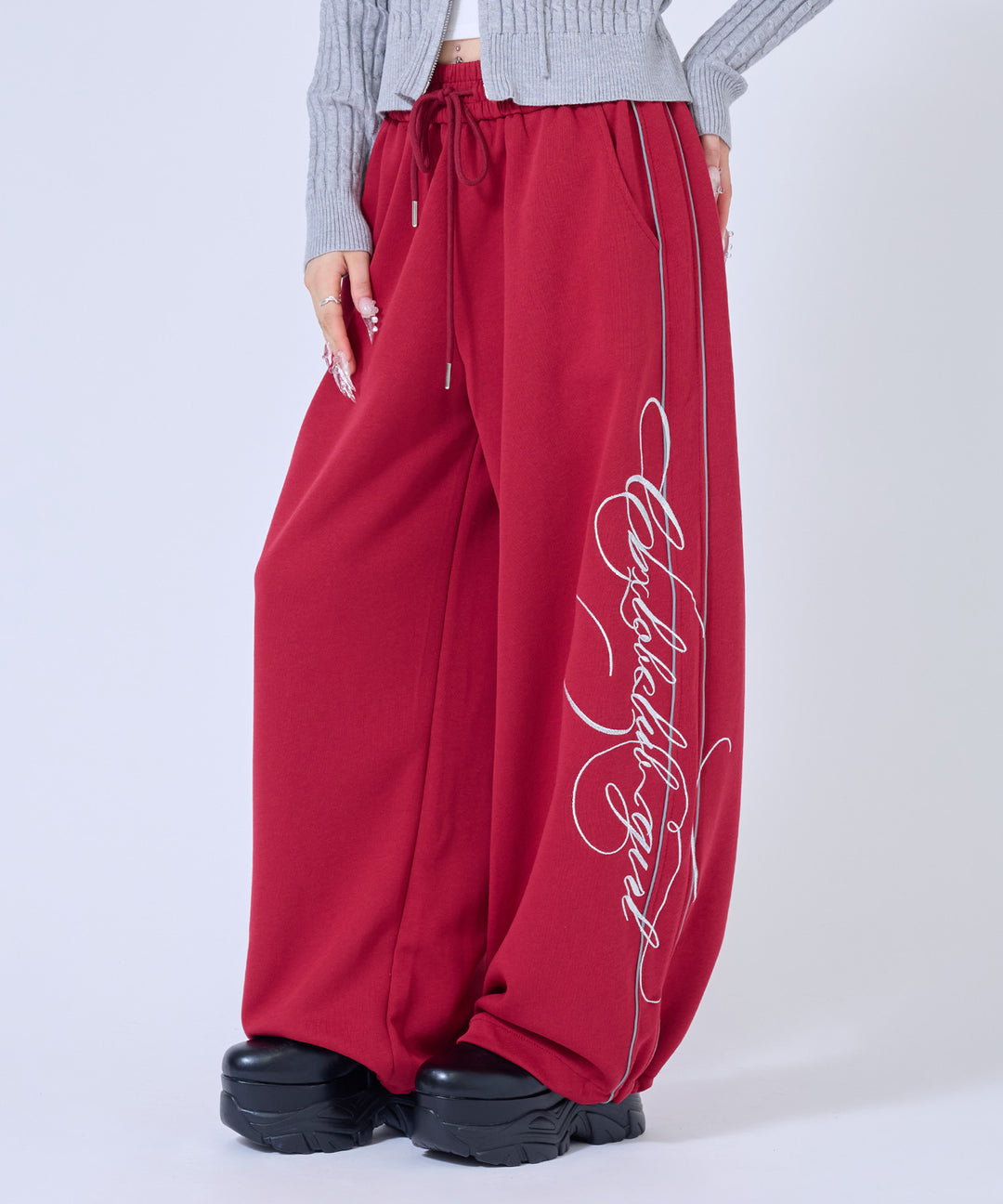 レッド(身長：約158cm)
