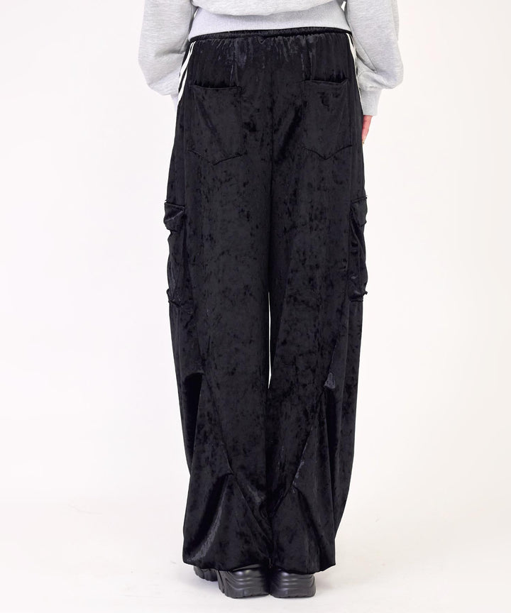 ブラック(身長：約163cm)