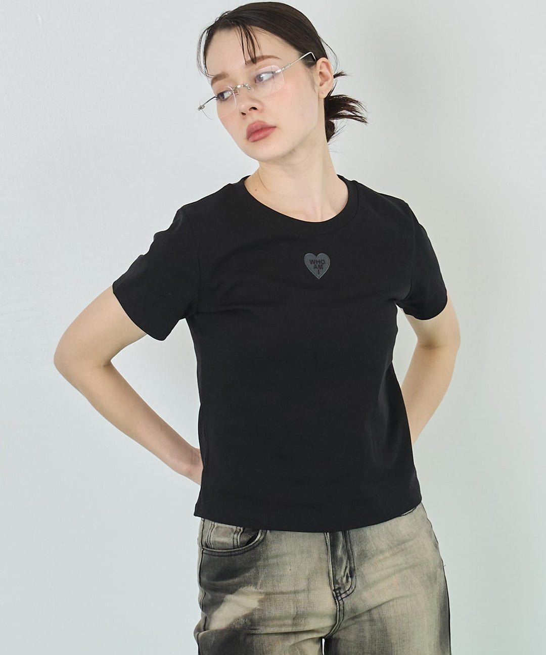 同色トーン ハート 刺繍 Tシャツ 153-5776
