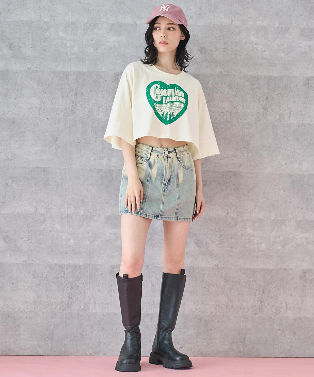 クロップド ハート プリント ロゴ Tシャツ 153-5792