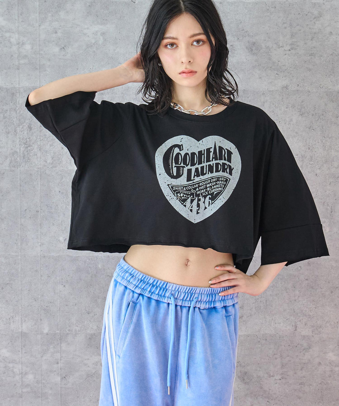 クロップド ハート プリント ロゴ Tシャツ 153-5792
