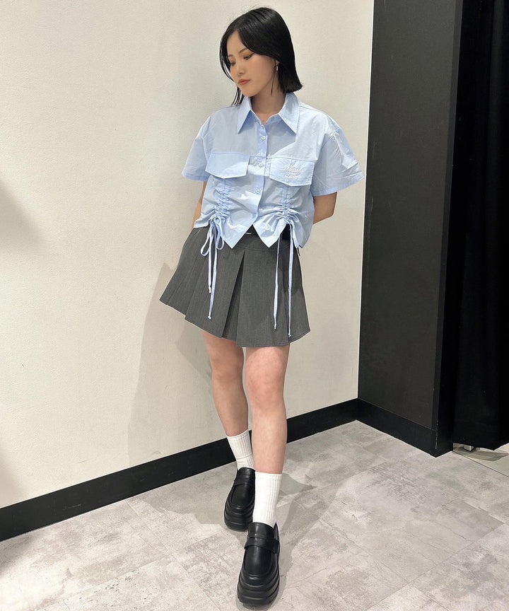 ブルー