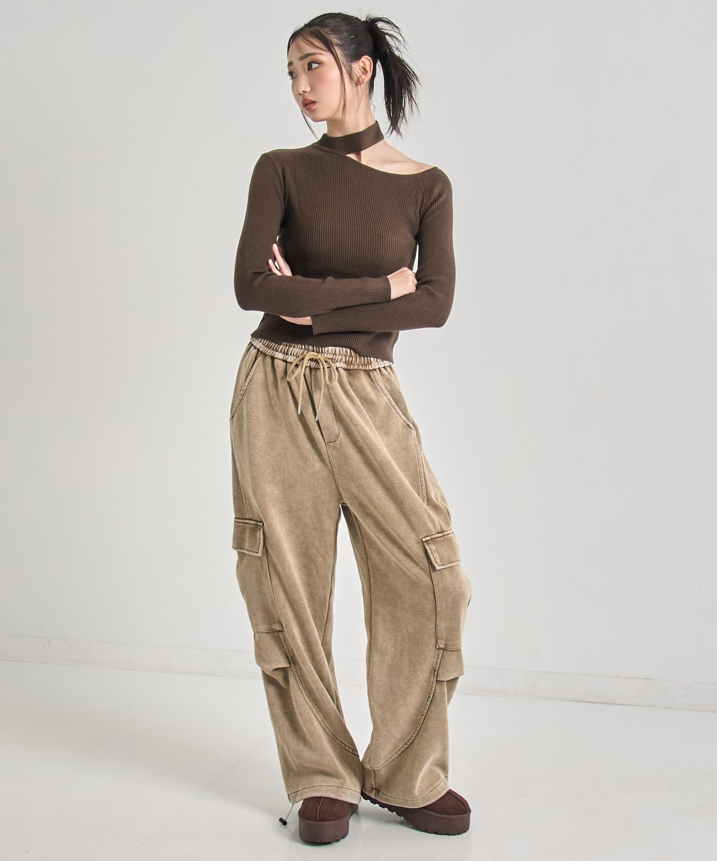 チョーカーネック オープンショルダー リブニット 153-5964