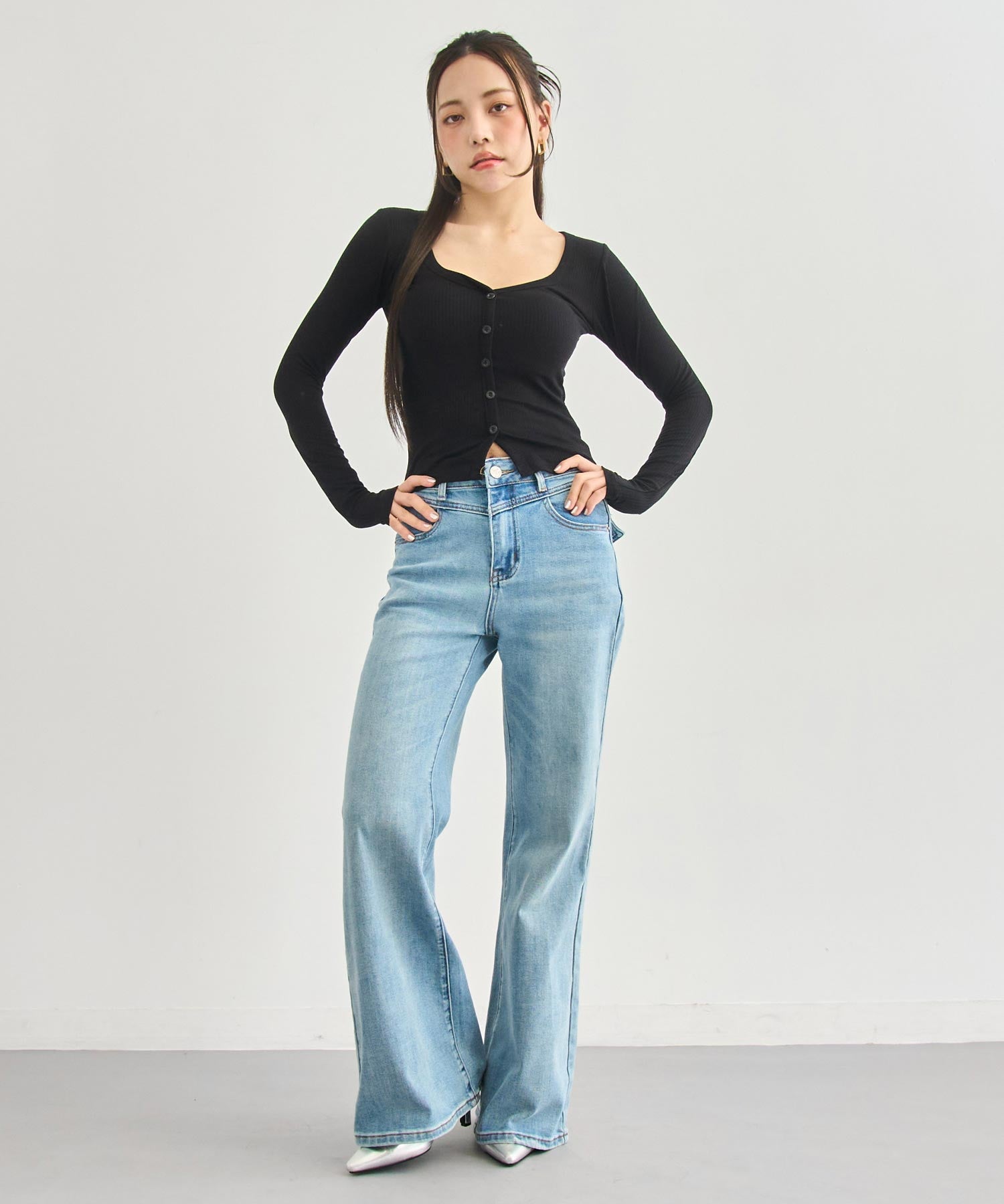 パッド付 V開き ぴたっと ロングスリーブ Tシャツ 153-6051 – ANAP