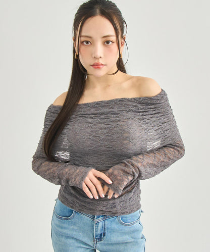 グレー