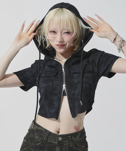 ブラック