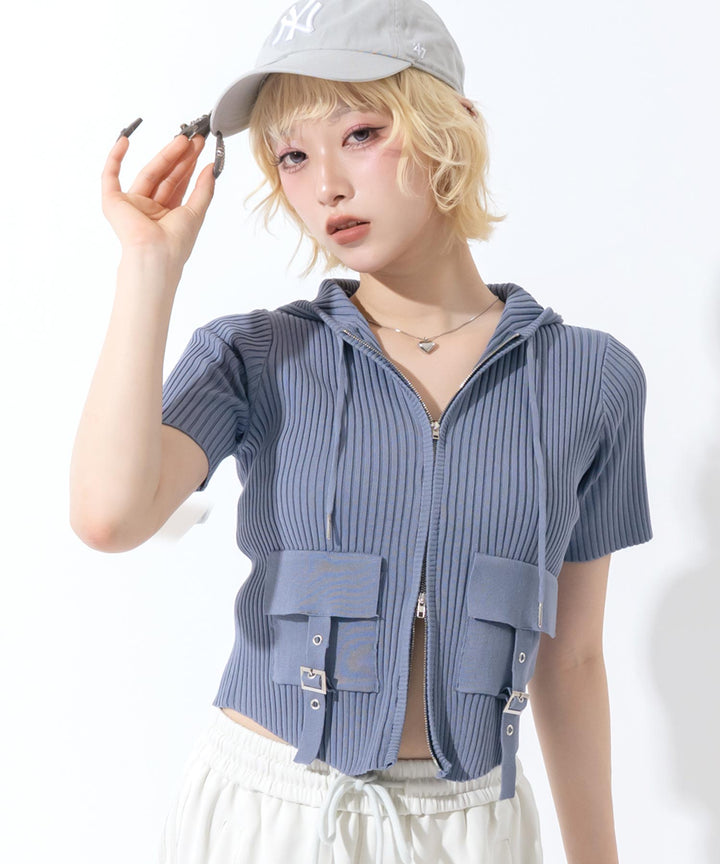 ブルー