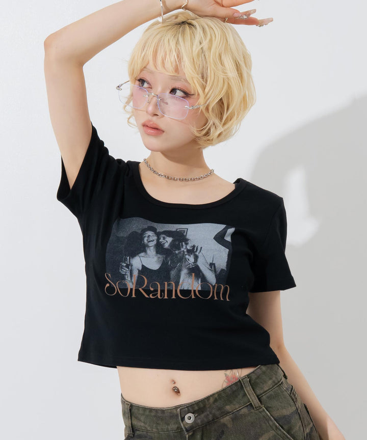 ブラック