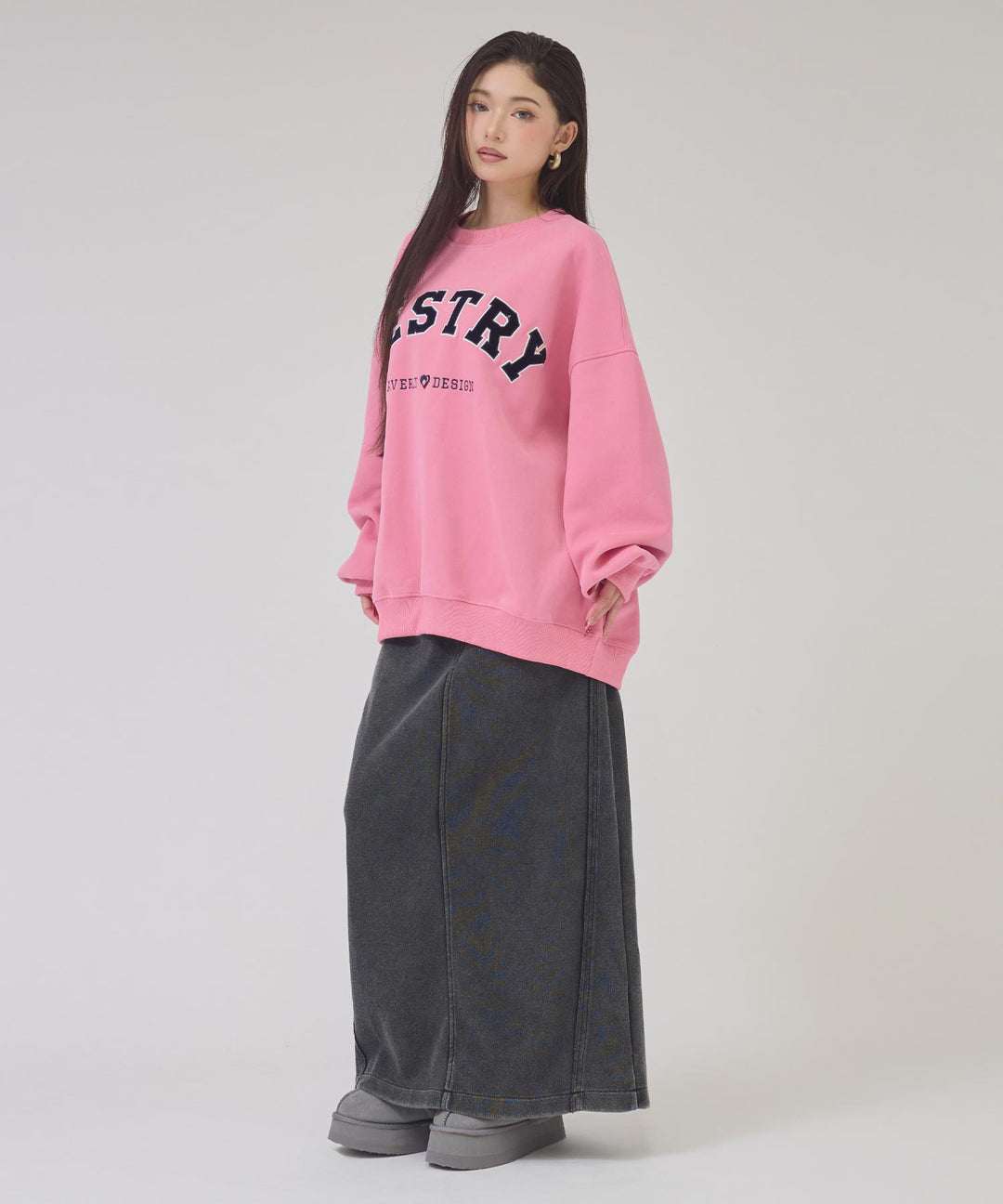 ピンク(身長：約163cm)