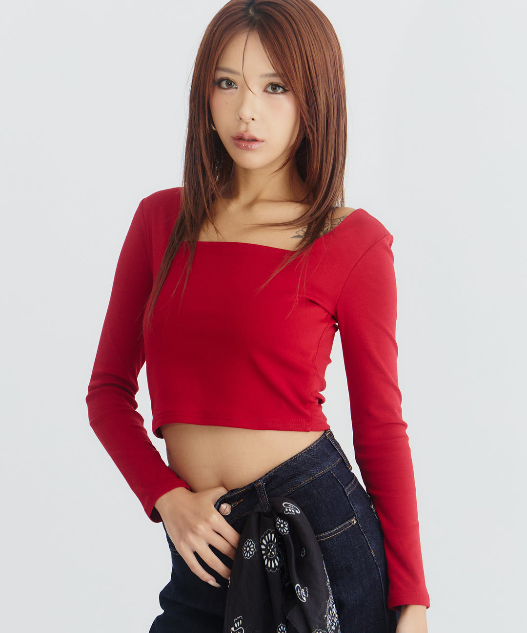 レッド(身長：約169cm)