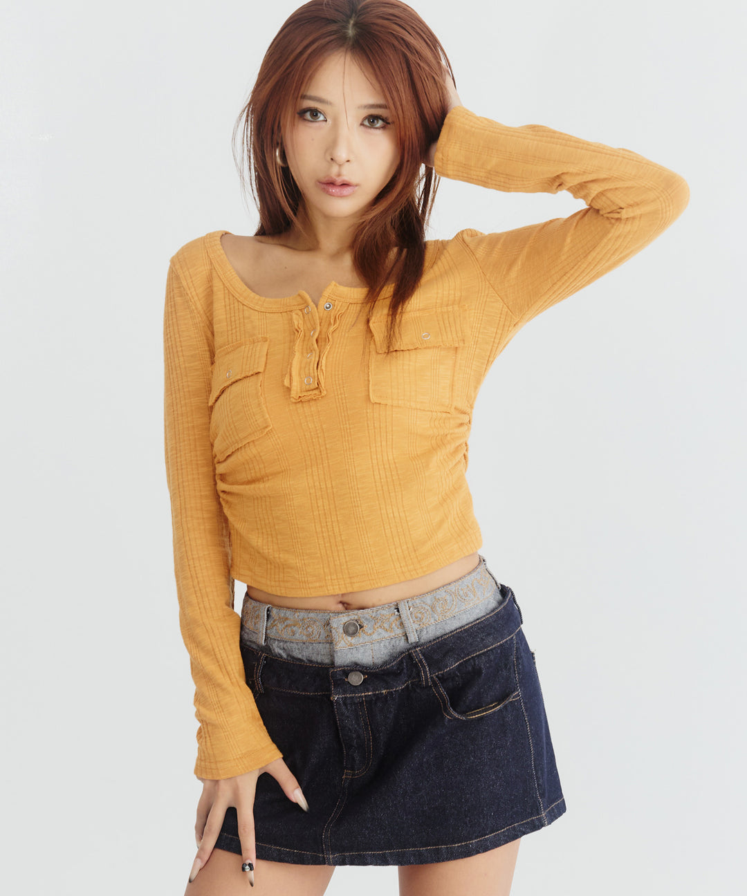 オレンジ(身長：約169cm)