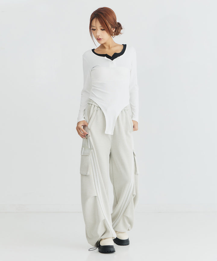 ホワイト(身長：約169cm)