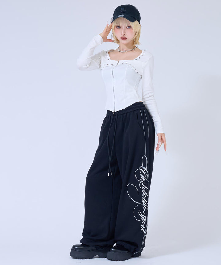 ホワイト(身長：約158cm)
