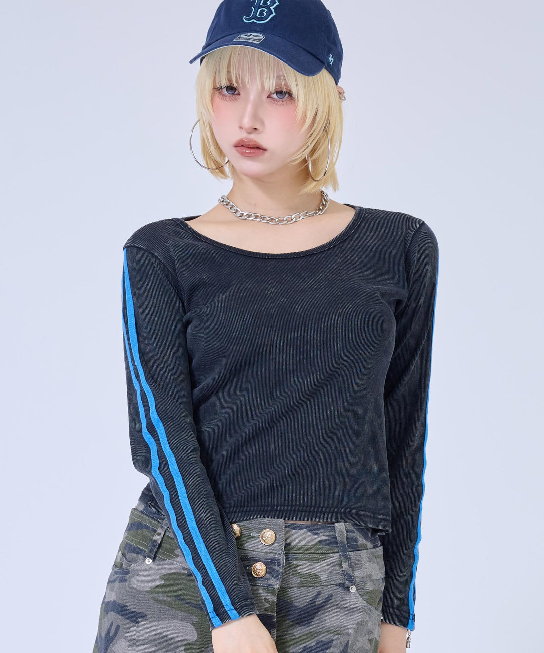 ブラック(身長：約158cm)