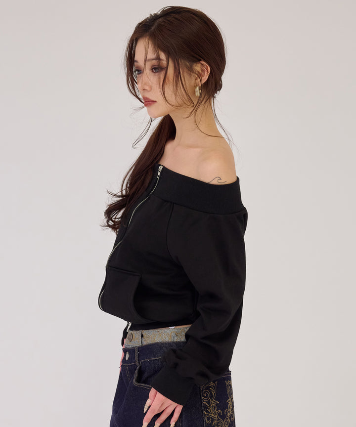 ブラック(身長：約163cm)