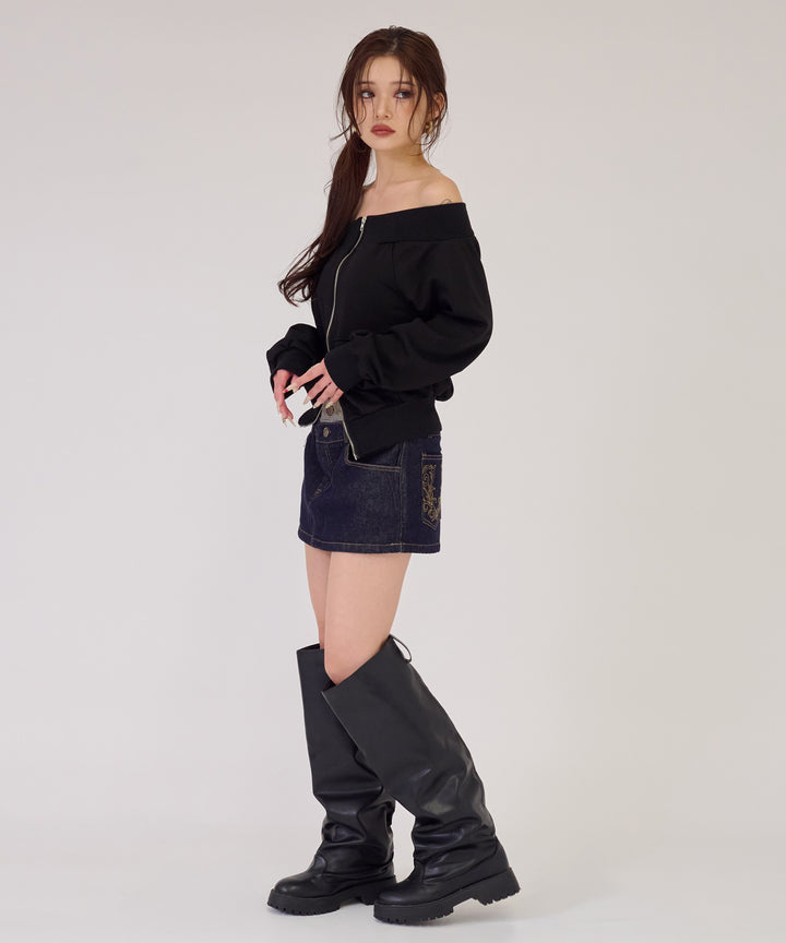 ブラック(身長：約163cm)
