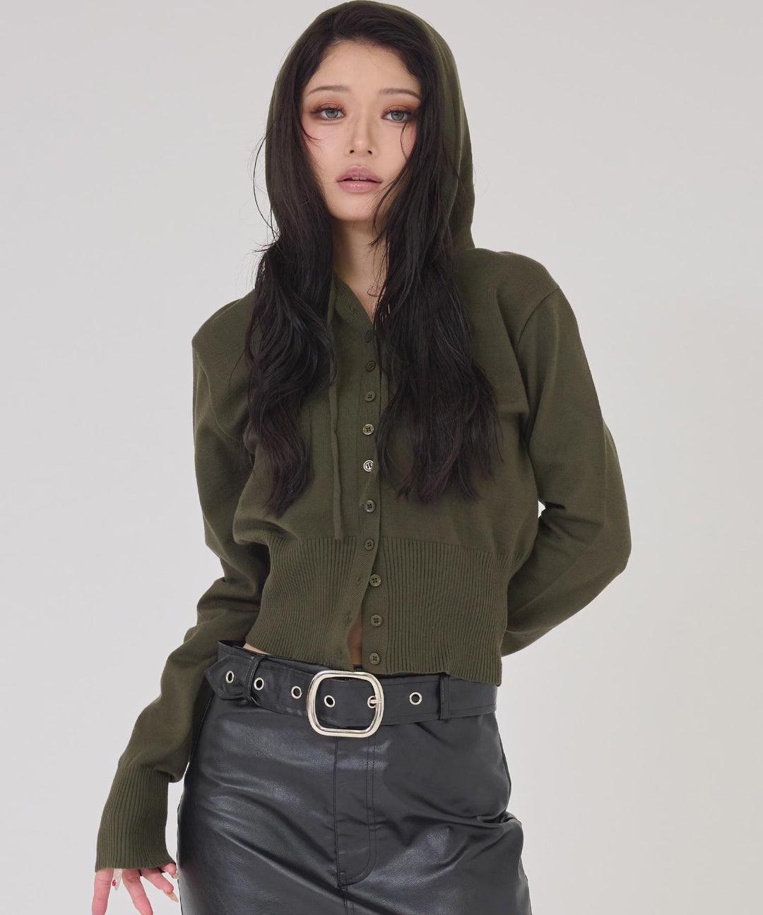カーキ(身長：約163cm)