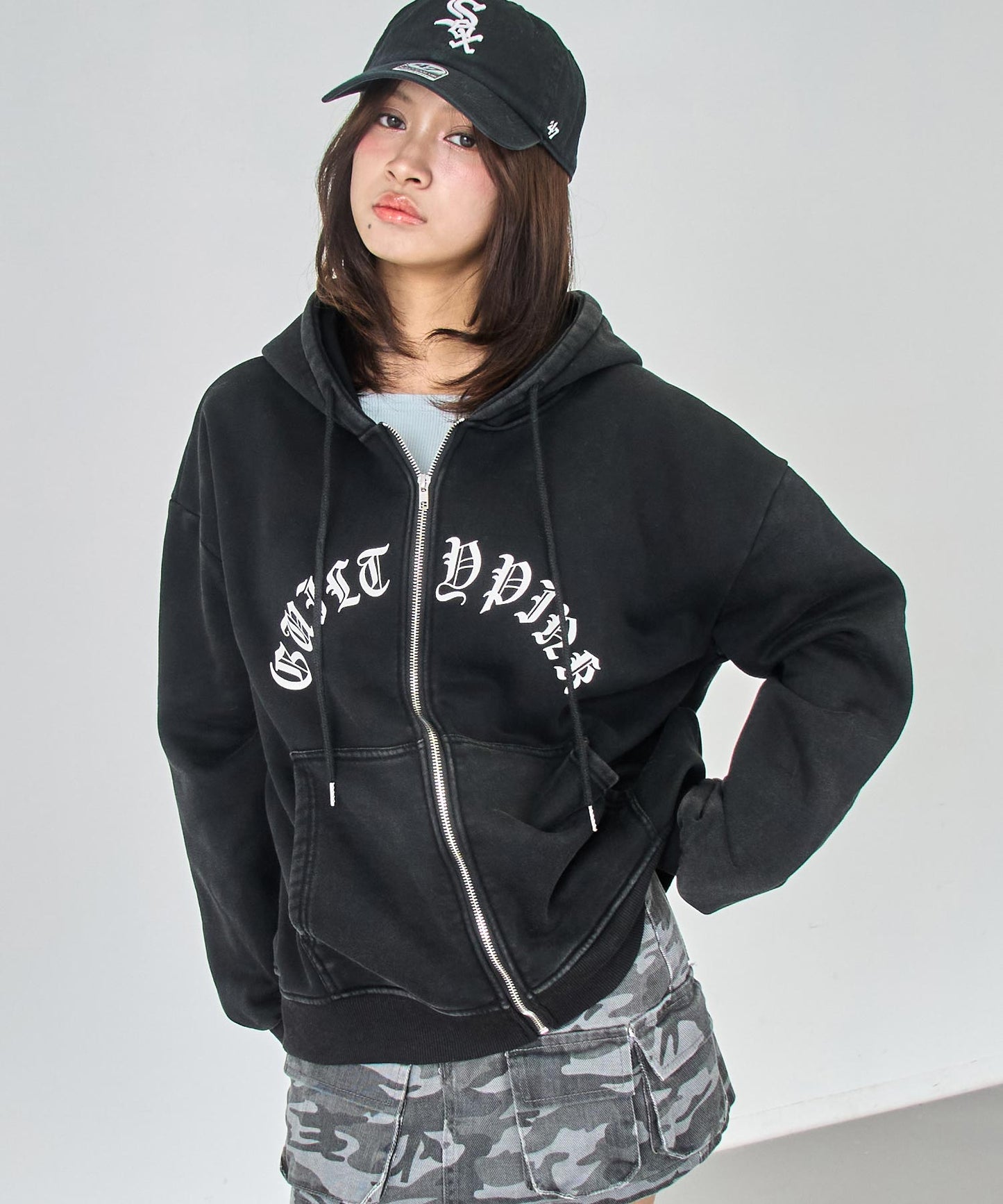 アッシュブラック