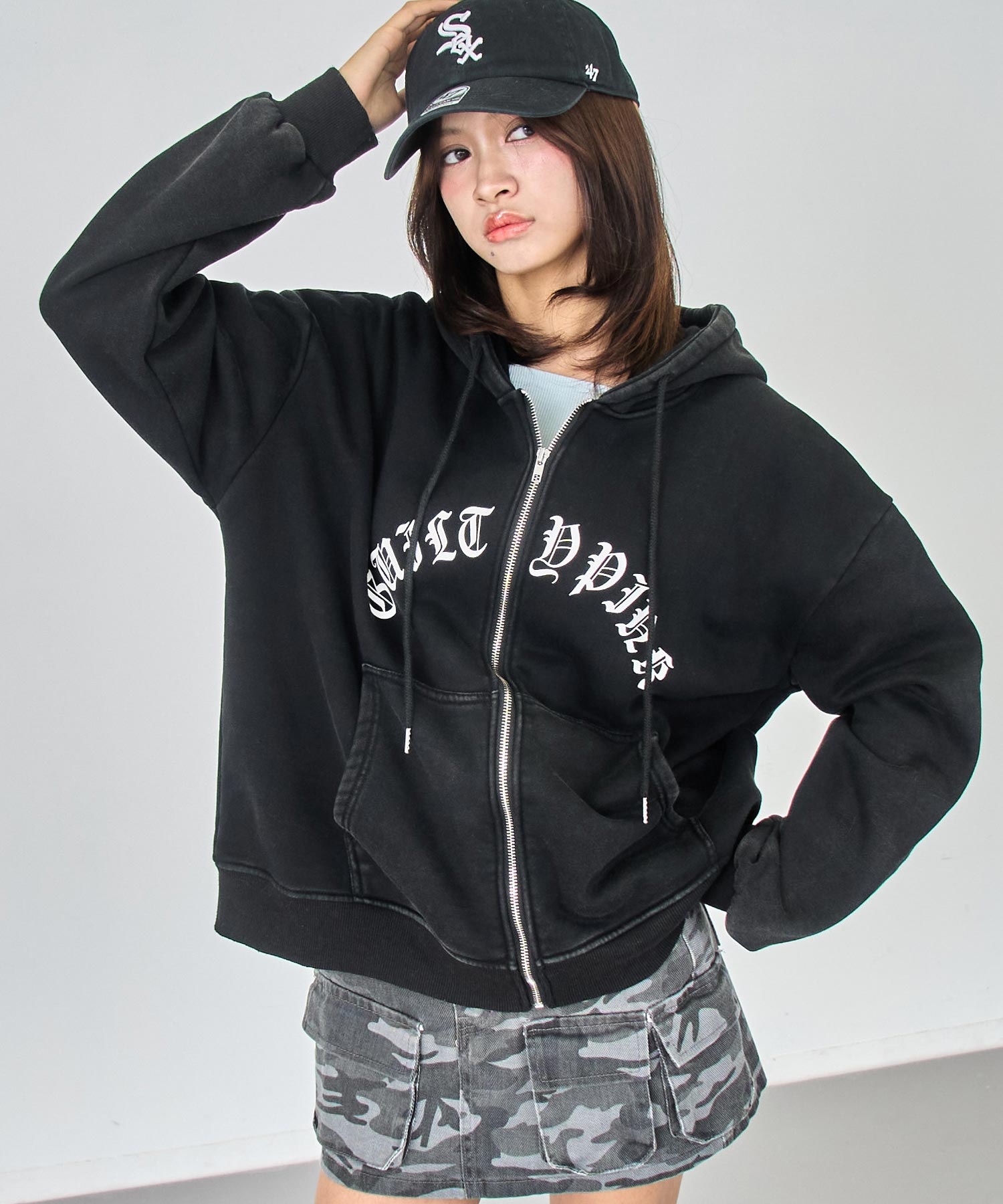 アッシュブラック