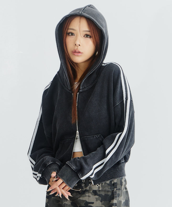 ブラック(身長：約169cm)