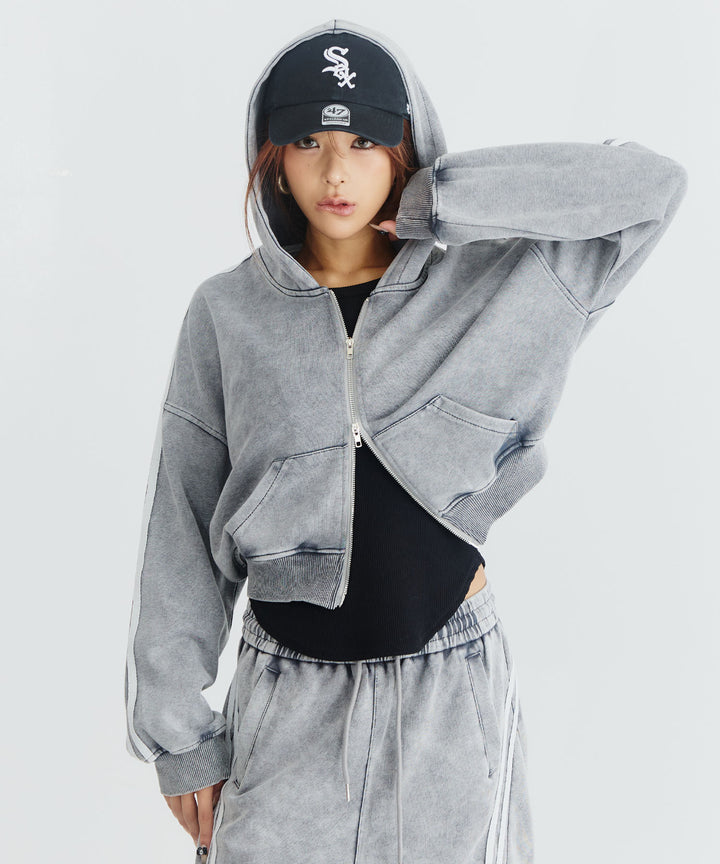グレー(身長：約169cm)