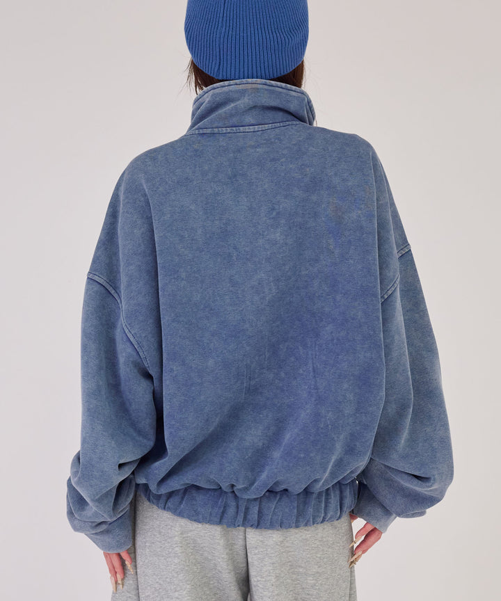 ブルー(身長：約163cm)
