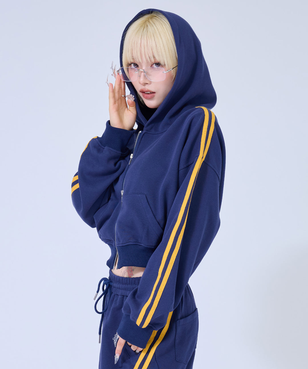 ネイビー(身長：約158cm)