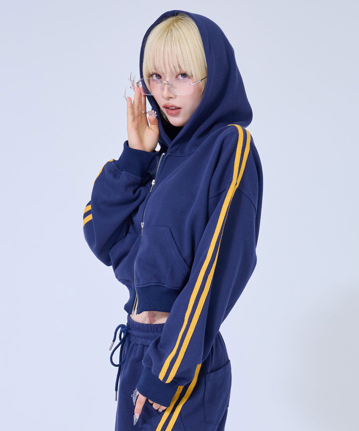 ネイビー(身長：約158cm)
