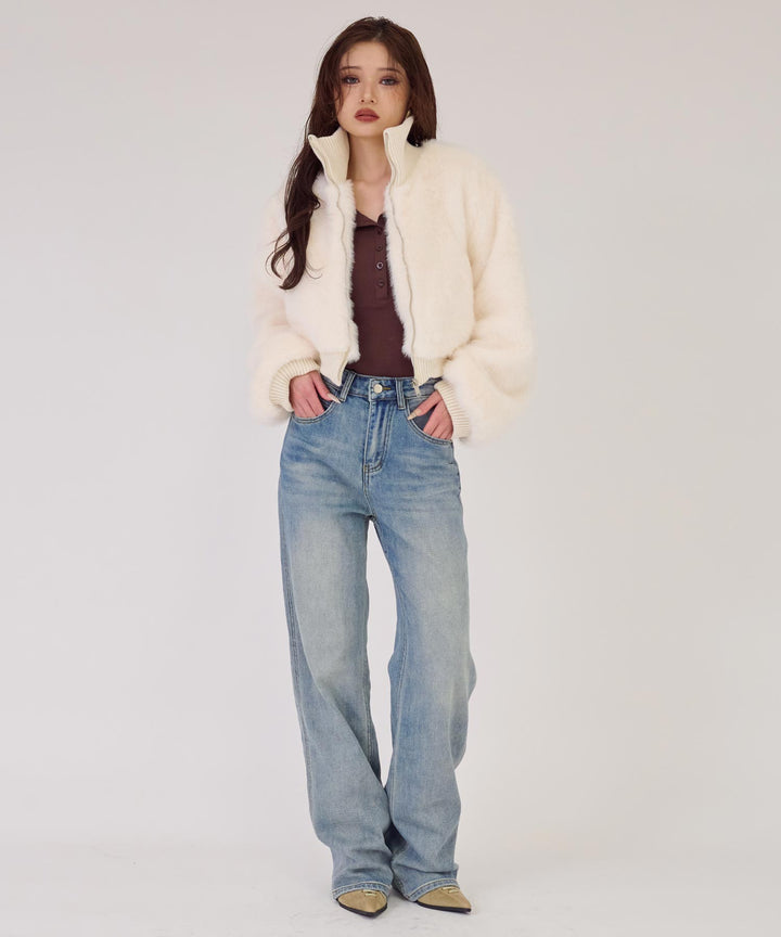 ホワイト(身長：約163cm)