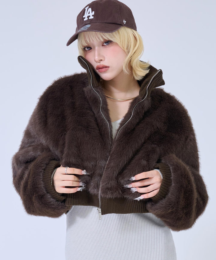 ブラウン(身長：約158cm)