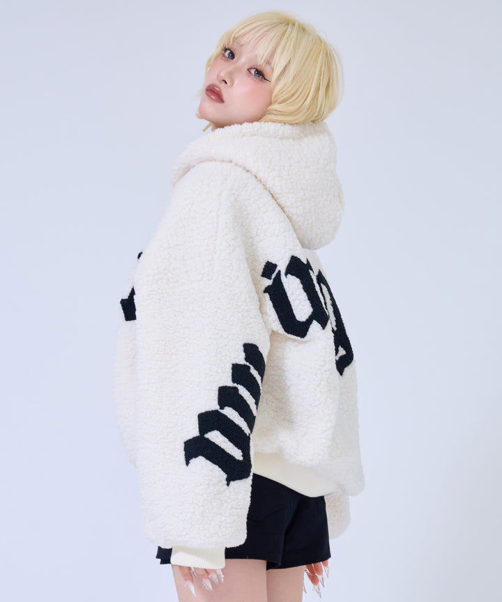 ホワイト(身長：約158cm)