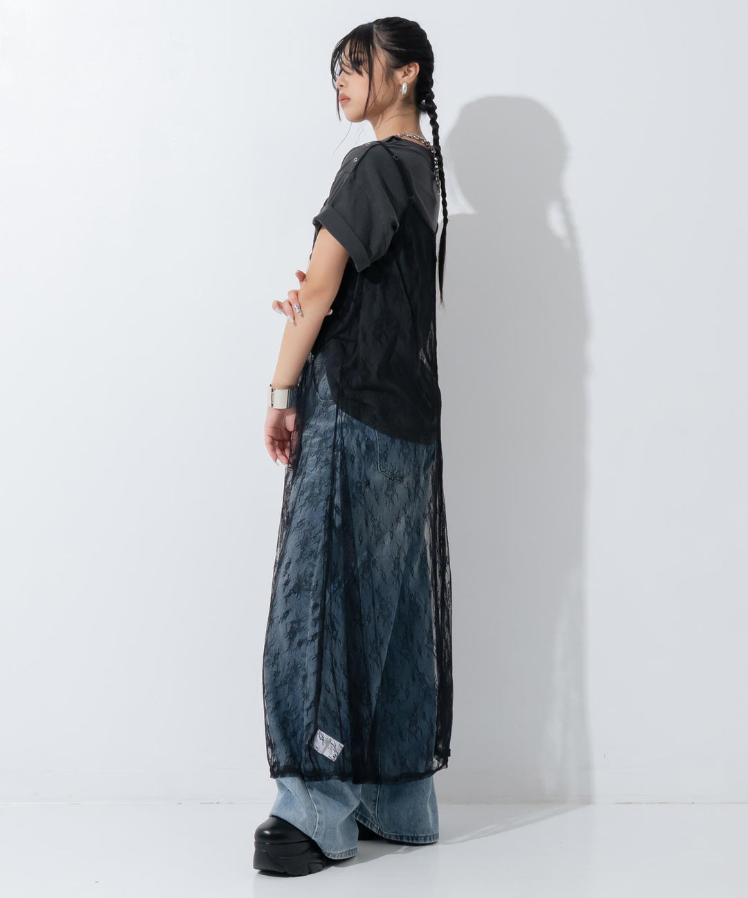 ブラック