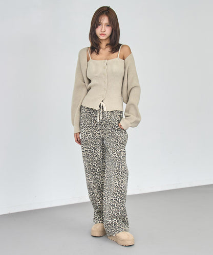 ライトベージュ