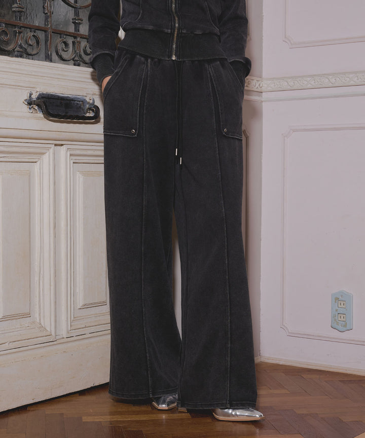 ブラック(身長：約174cm)