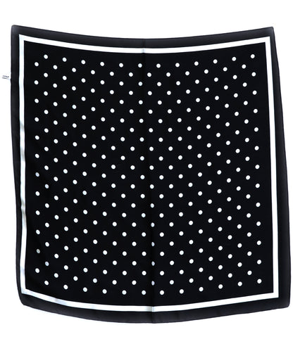 ブラック(色見本)