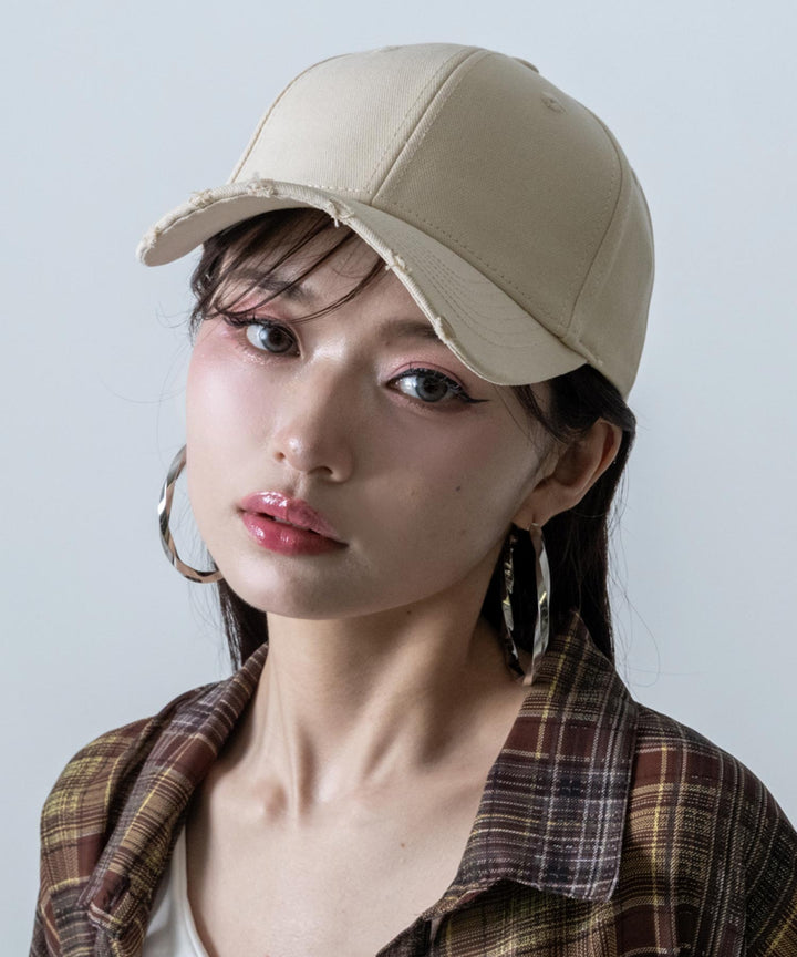 ベージュ