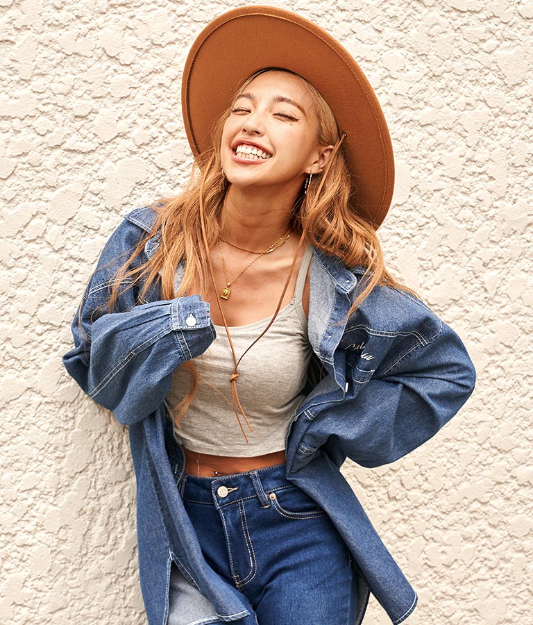 ツバ広中折紐付ハット