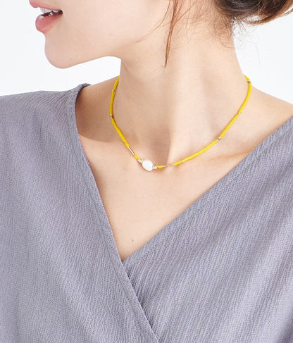 カラービーズネックレス