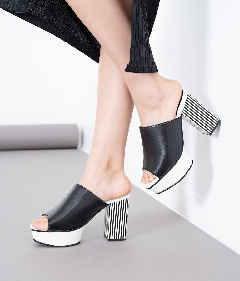 ストライプチャンキーヒールサンダル 499-2251