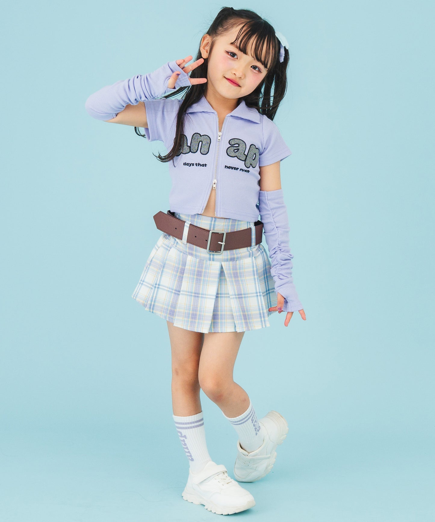 ラベンダー(110サイズ着用/身長：約113cm)