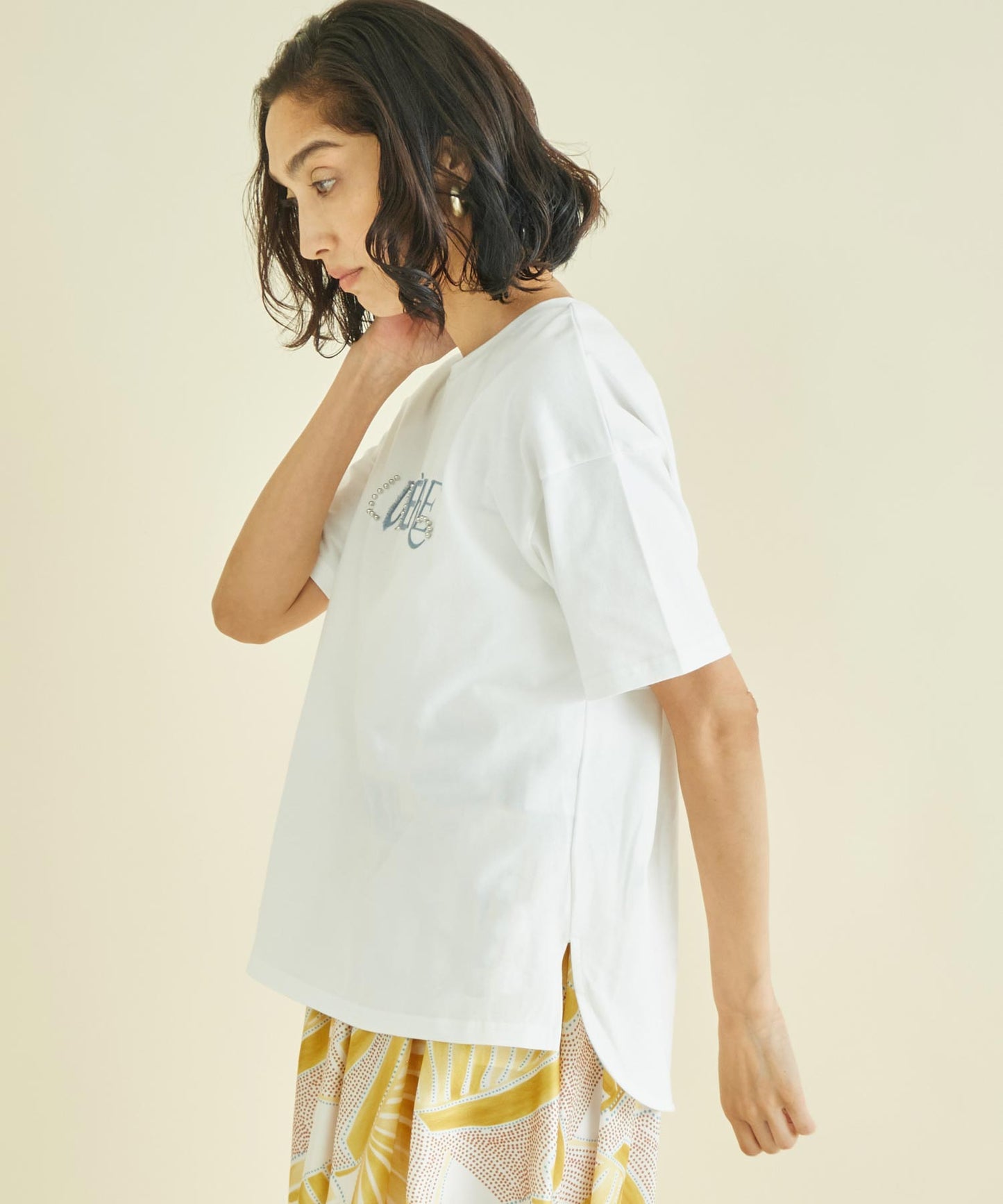 スタッズ ミックス 刺繍 ロゴ Tシャツ 363-9635