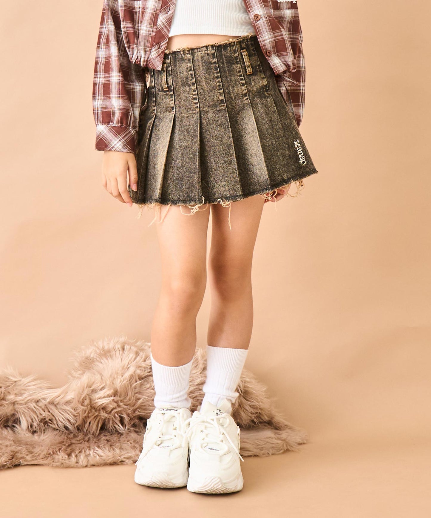 (新色)ブラウン(120サイズ着用/身長：約128cm)