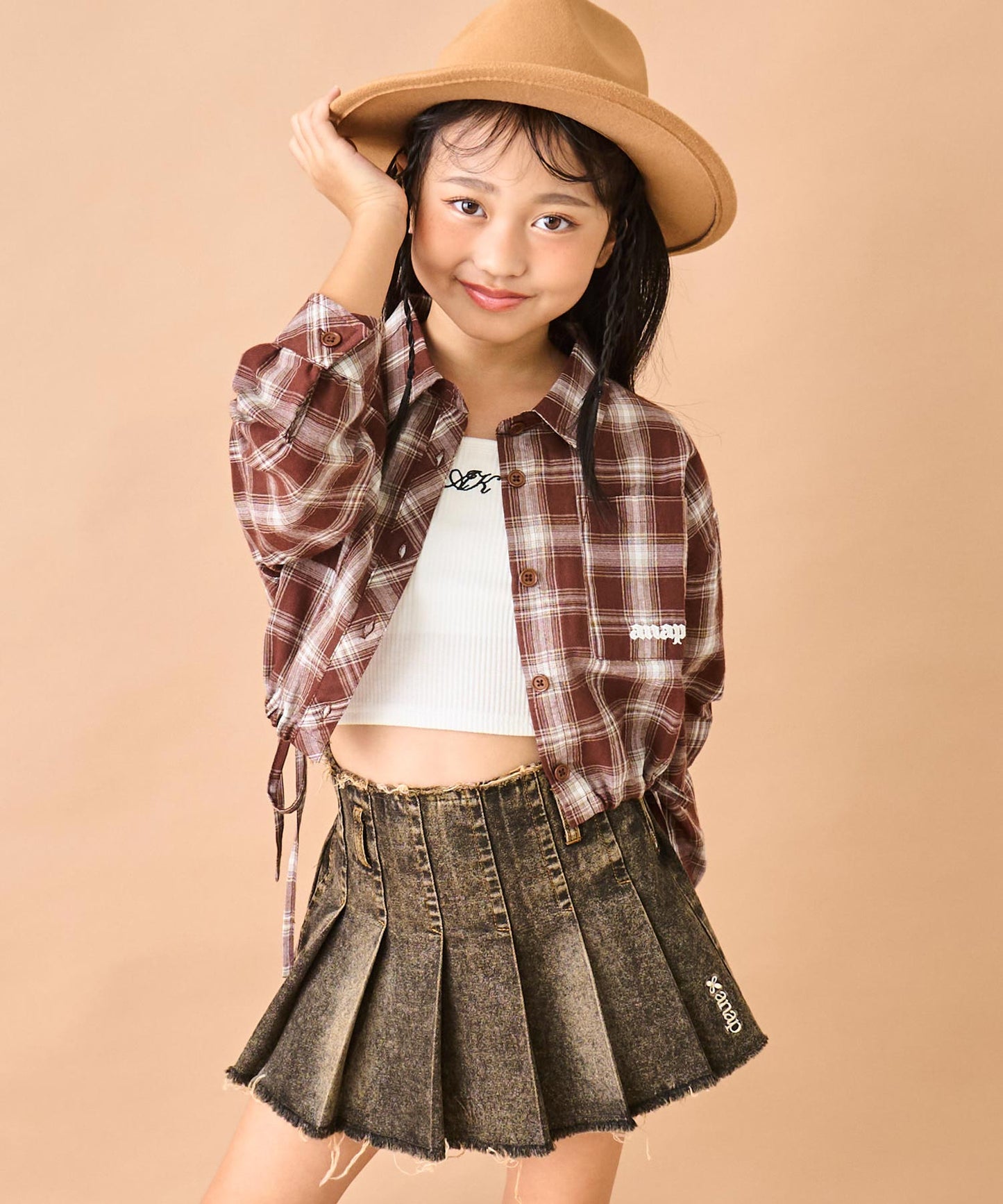 (新色)ブラウン(120サイズ着用/身長：約128cm)