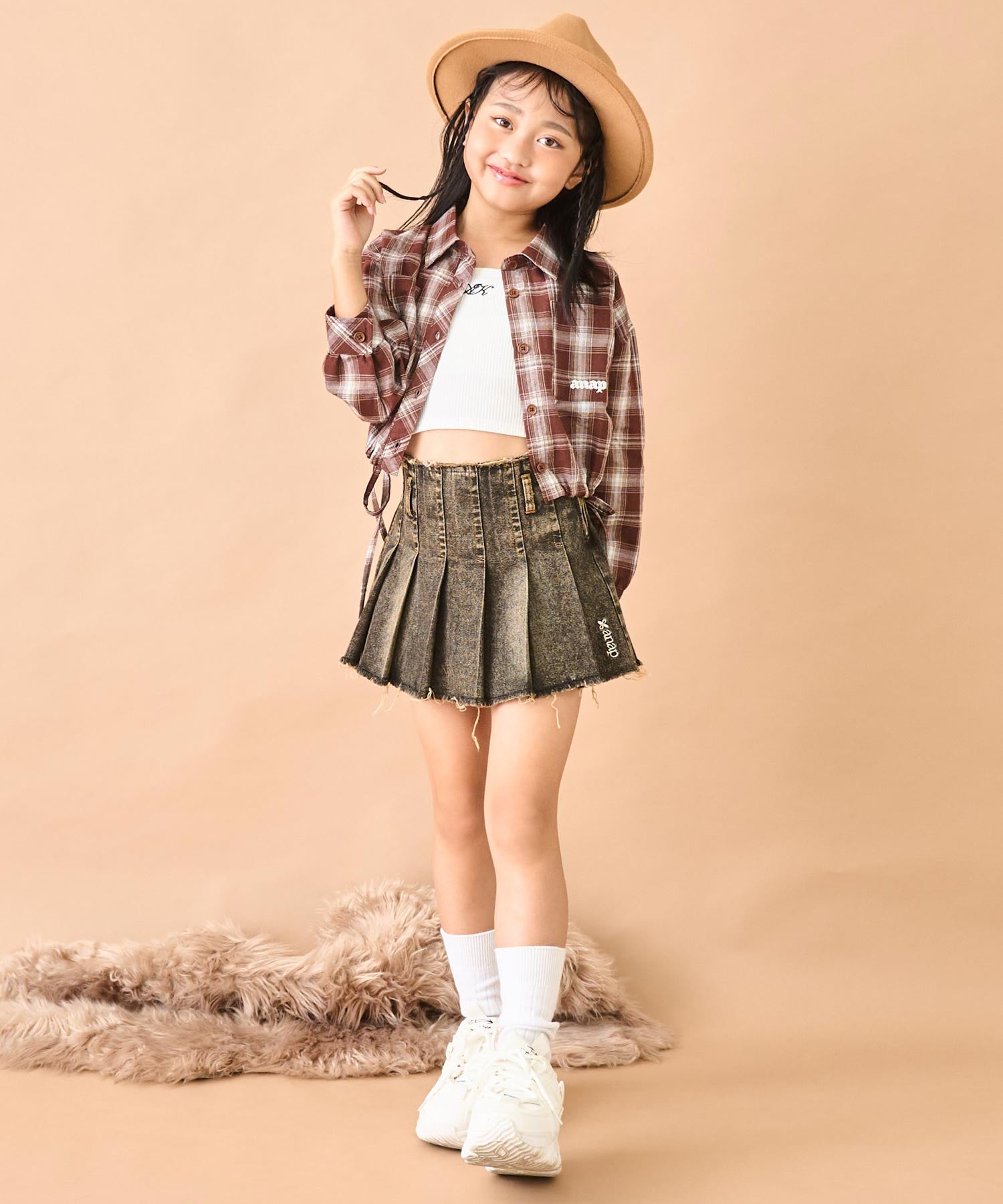 (新色)ブラウン(120サイズ着用/身長：約128cm)