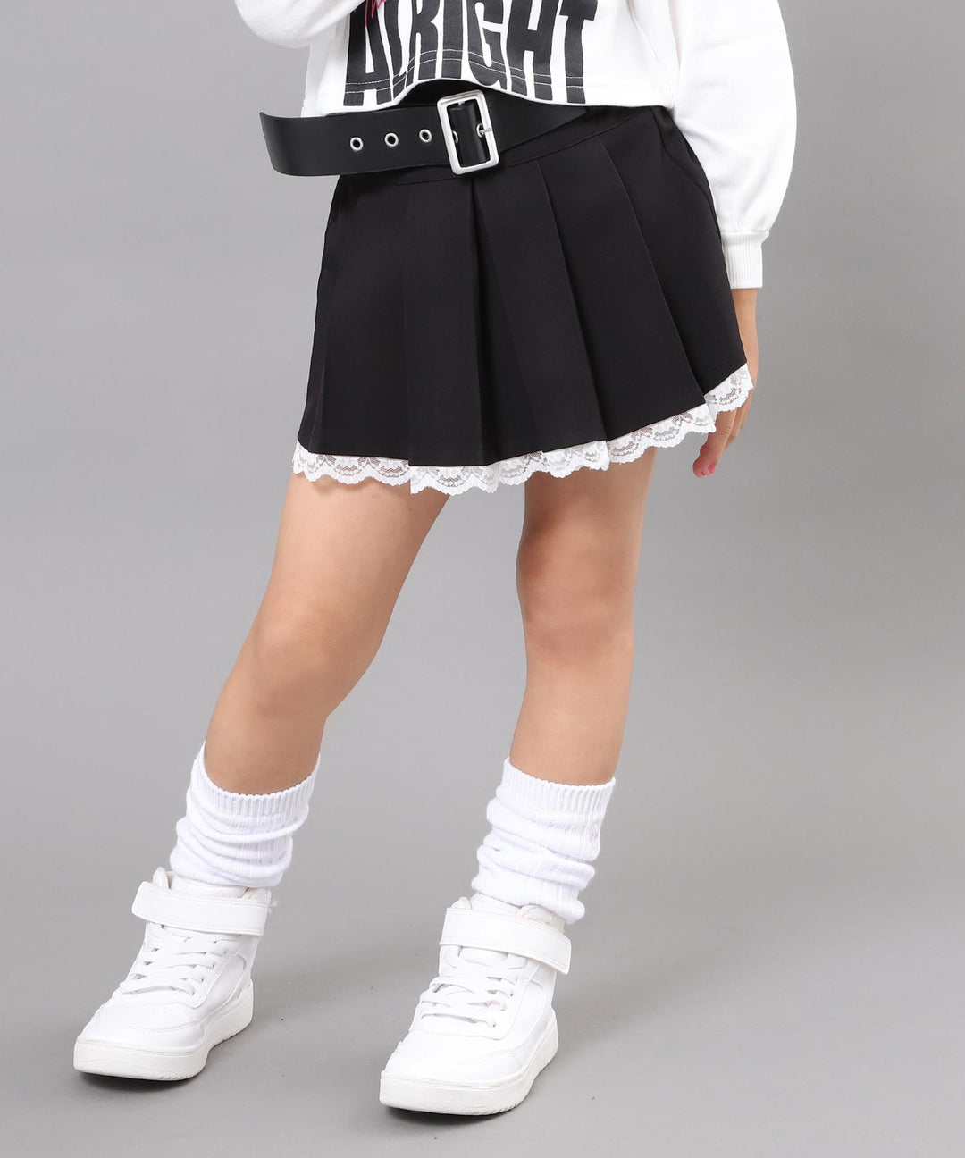 ブラック(110サイズ着用/身長：約115cm)