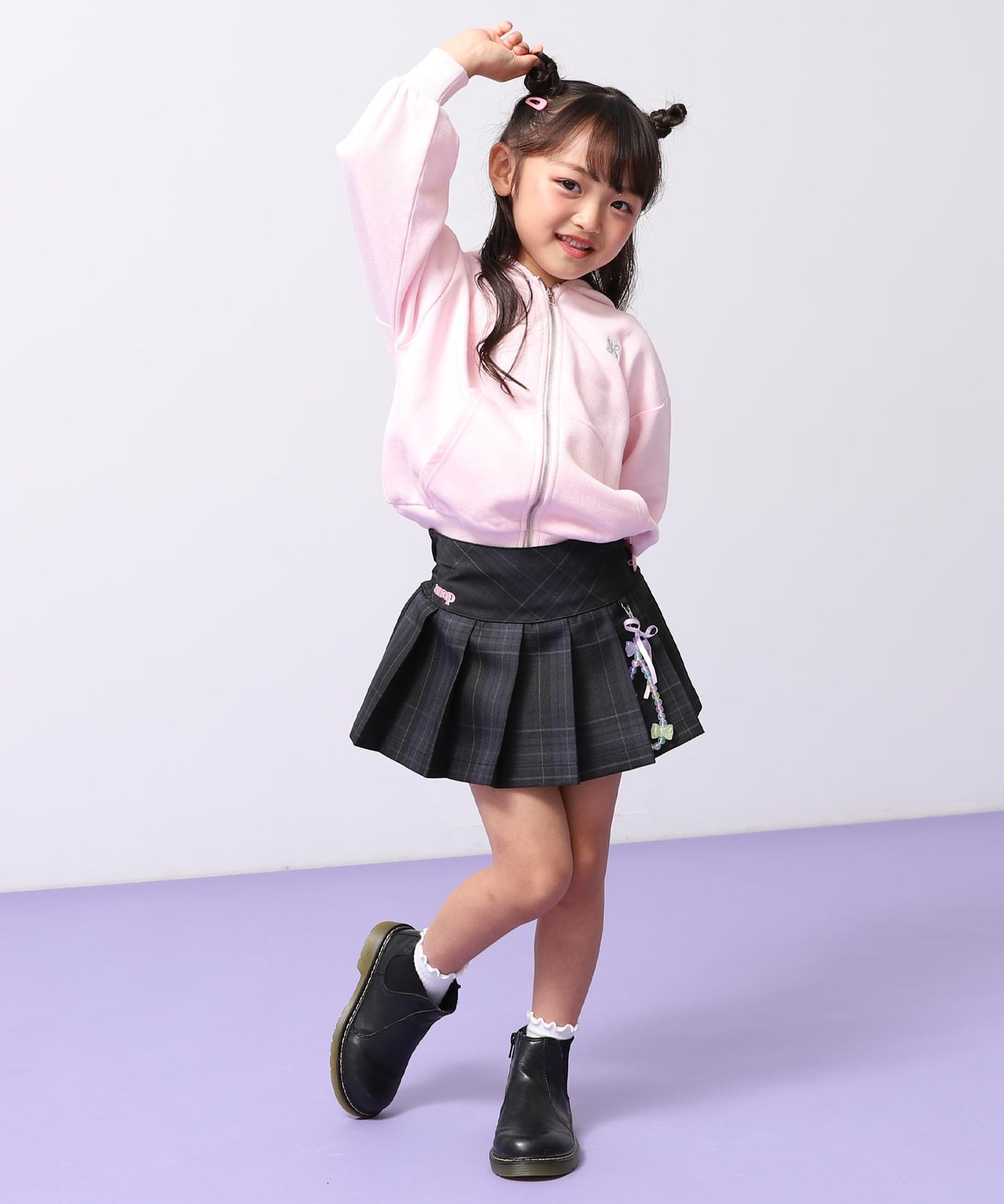 チャーム付 ハートボタン ハーフ プリーツ スカート 421-3507