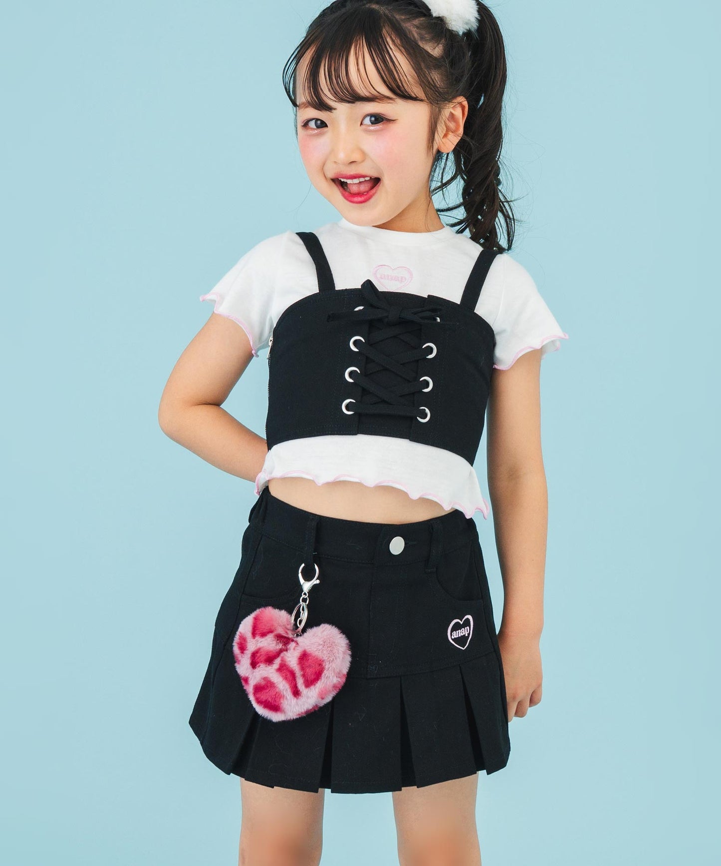 ブラック(110サイズ着用/身長：約113cm)