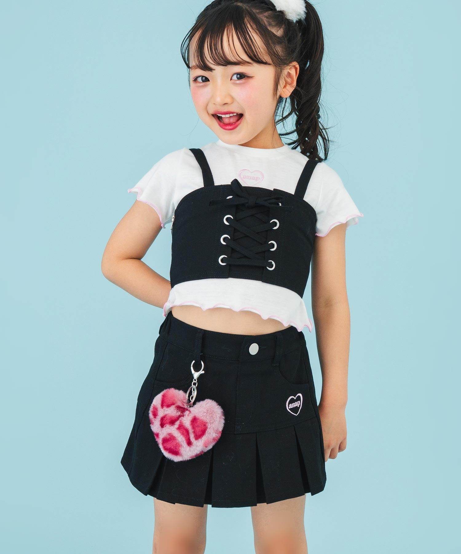 ブラック(110サイズ着用/身長：約113cm)