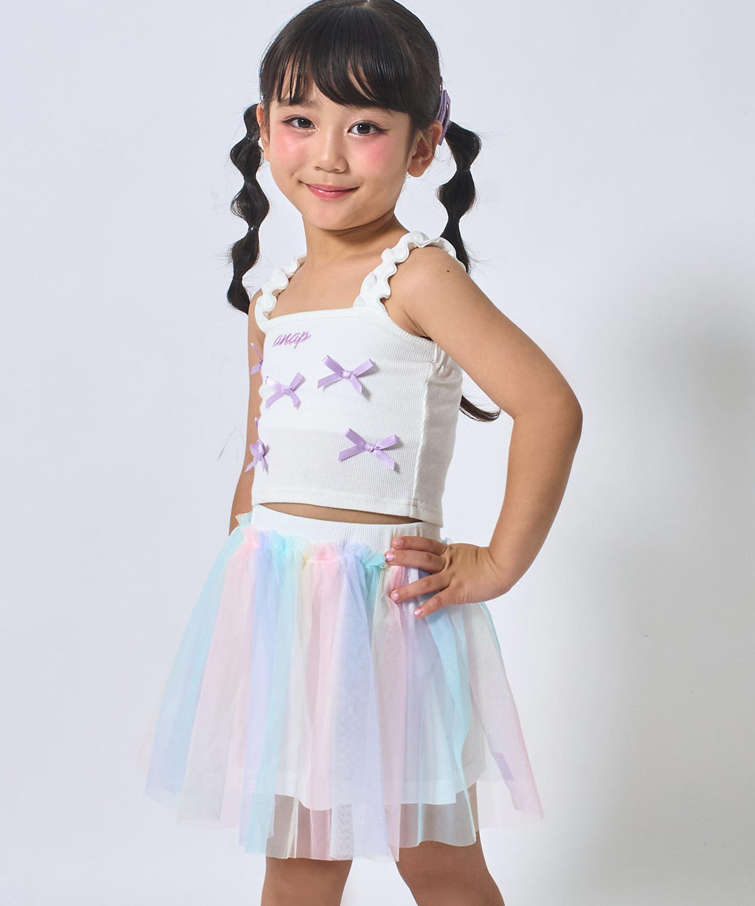 レインボー(110サイズ着用/身長：約110cm)