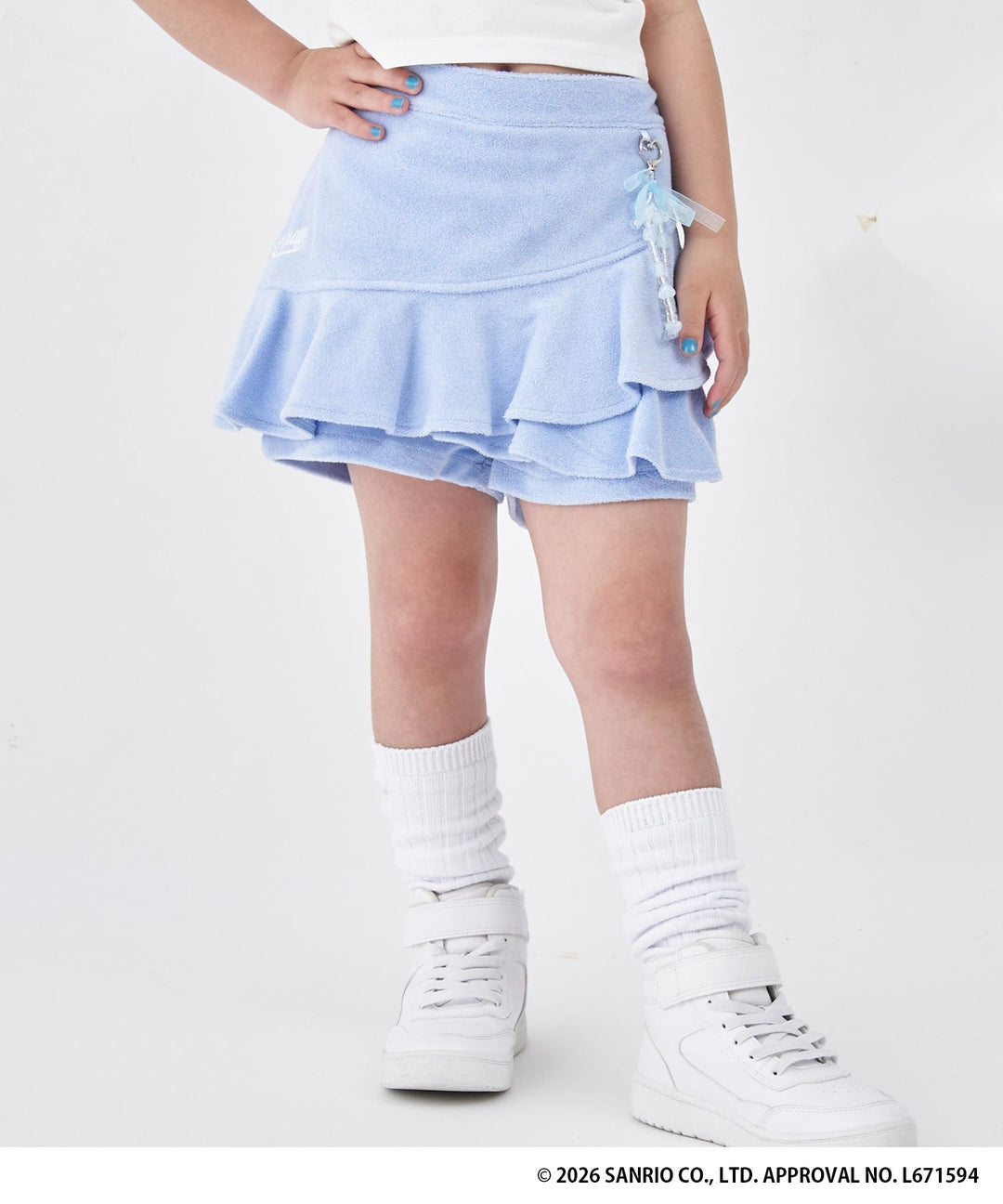 ライトブルー(120サイズ着用/身長：約114cm)